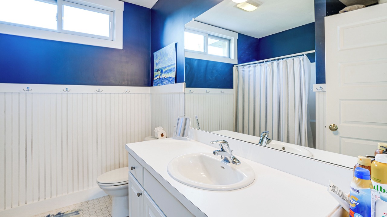 Photo of Bathroom in Summer Village