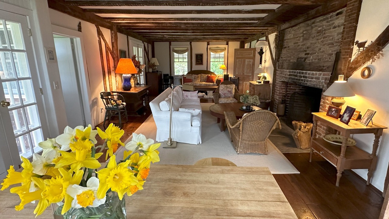 Photo of Livingroom in Water Mill