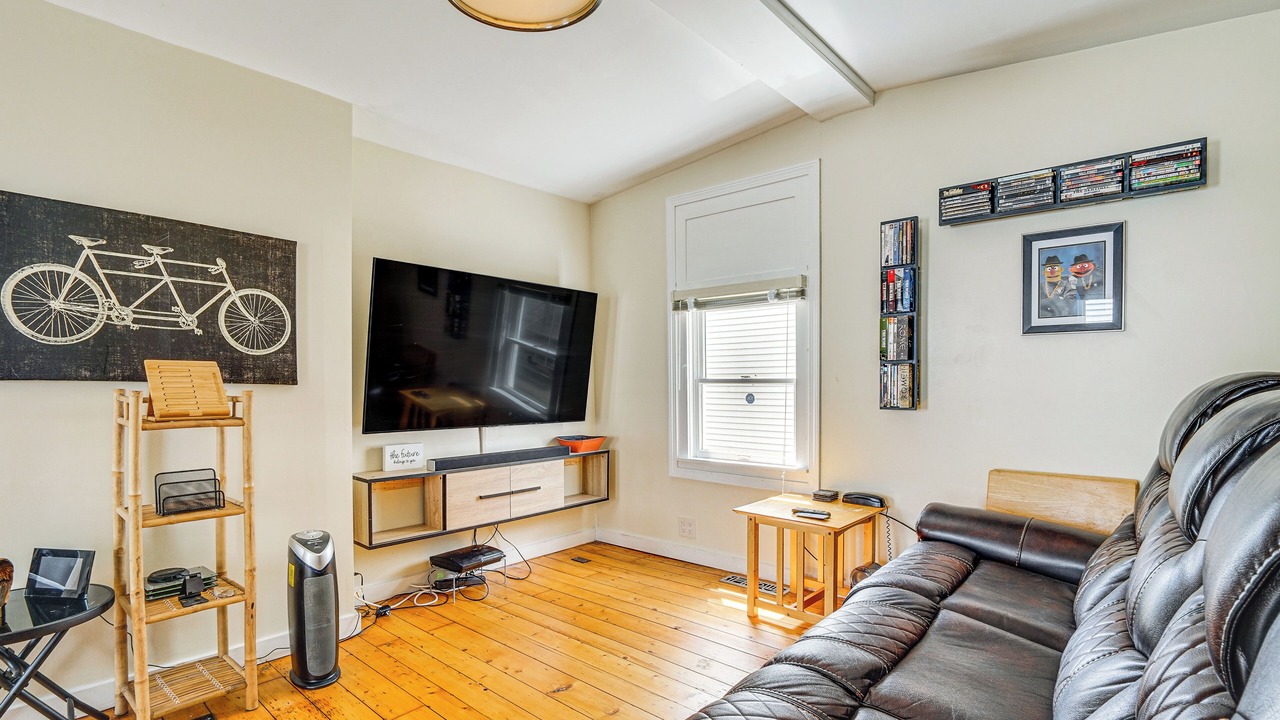 Photo of Livingroom in Bennington