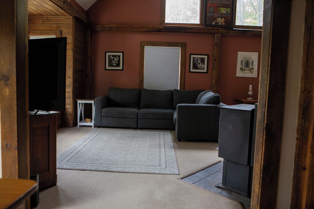 Photo of Livingroom in Sunapee
