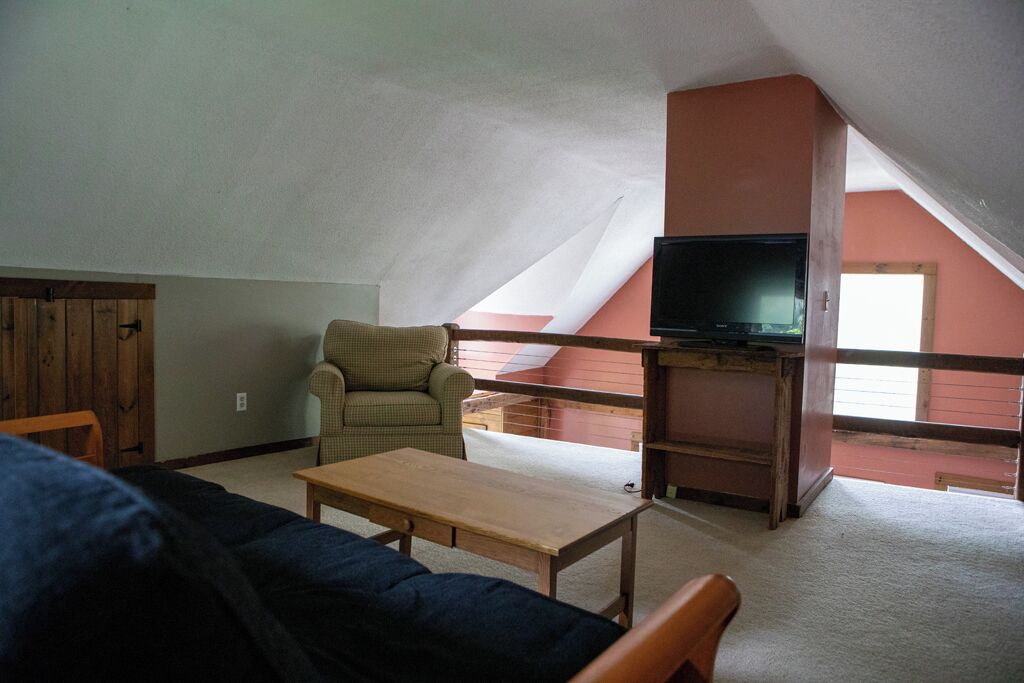 Photo of Livingroom in Sunapee