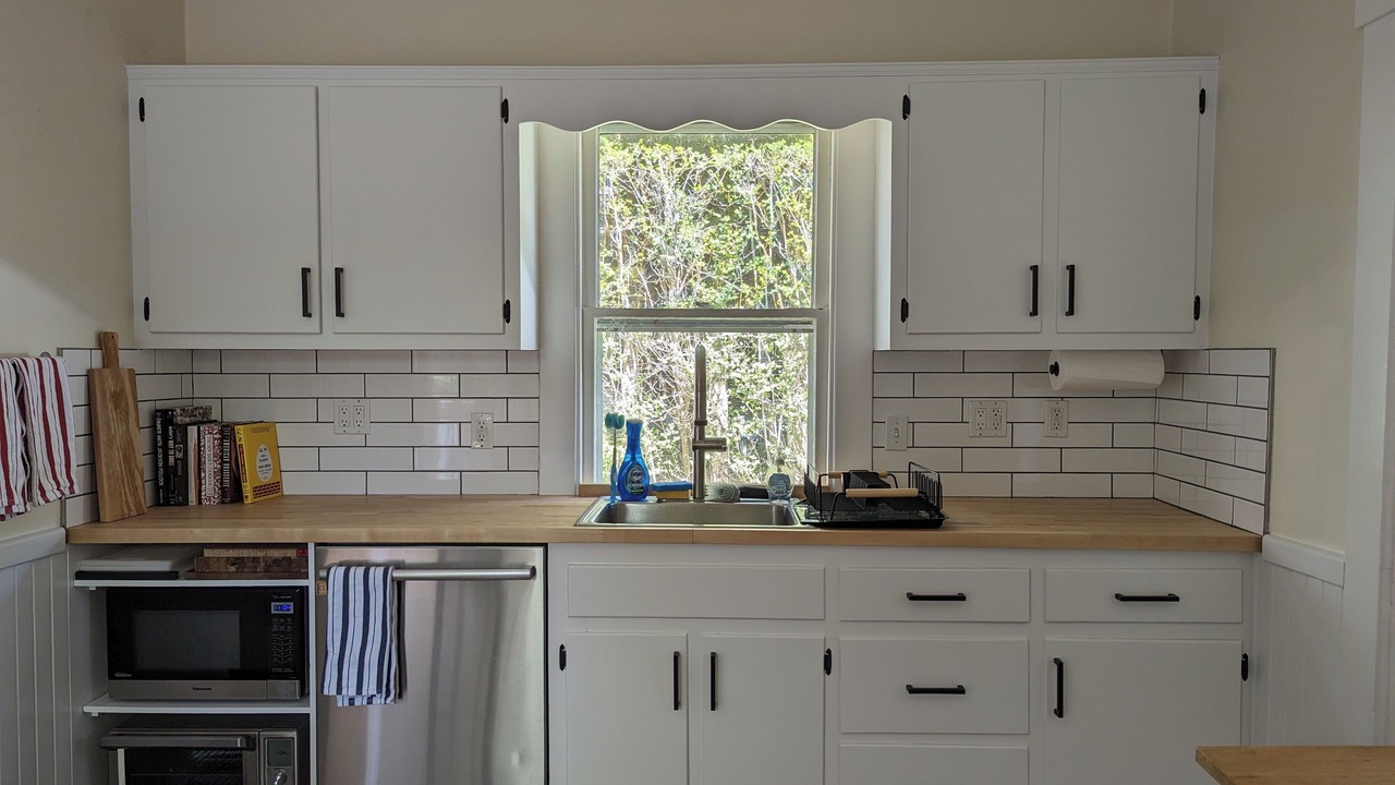 Photo of Kitchen in Amagansett Lanes