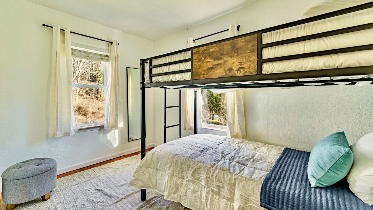 Photo of Bedroom in Summerlee