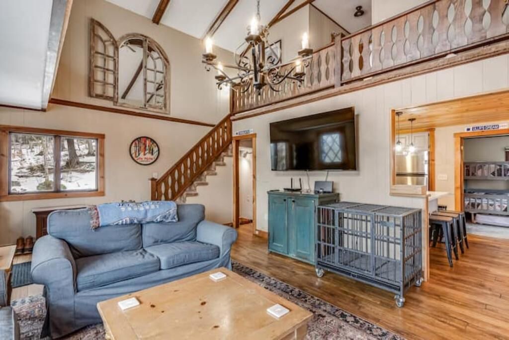 Photo of Livingroom in Montgomery Center