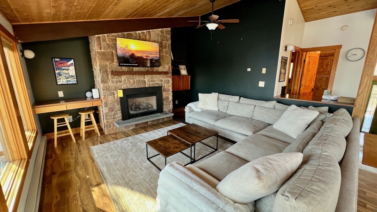 Photo of Livingroom in Plymouth