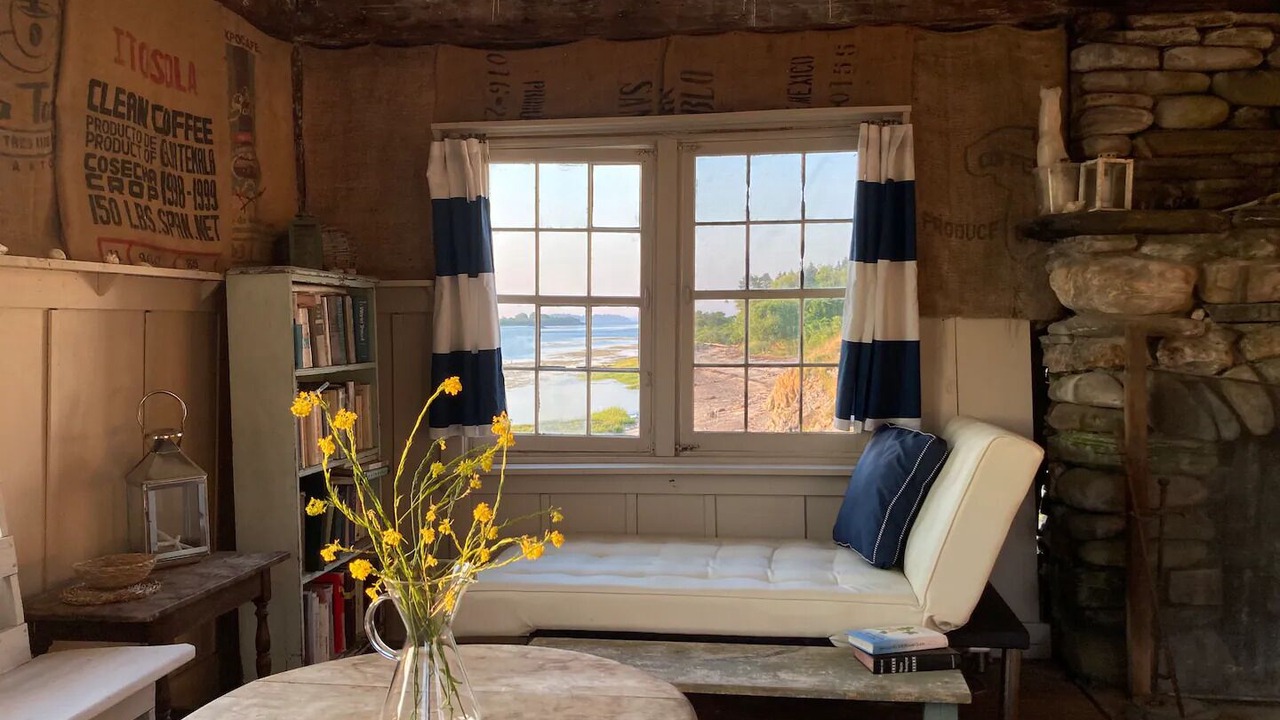 Photo of Livingroom in Chebeague Island