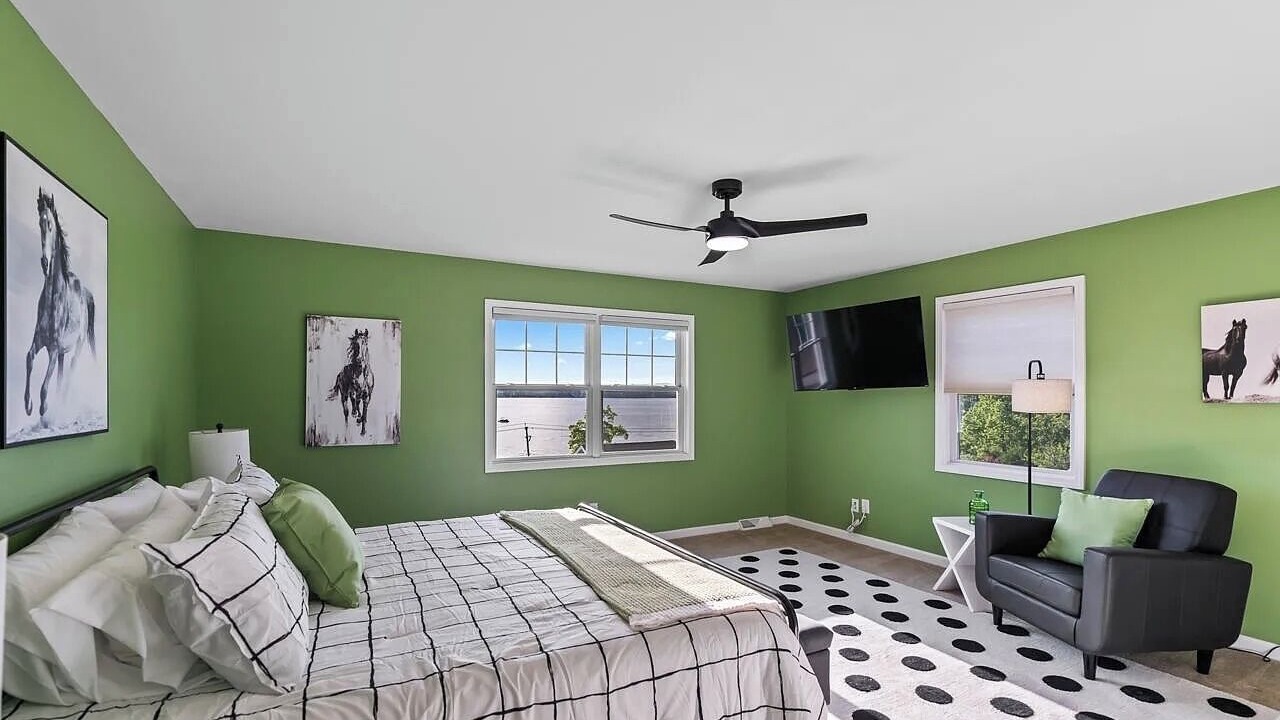 Photo of Bedroom in Saratoga Springs