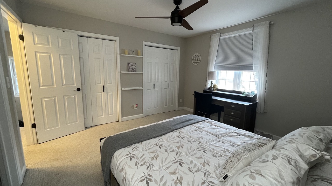 Photo of Bedroom in Geyser Crest