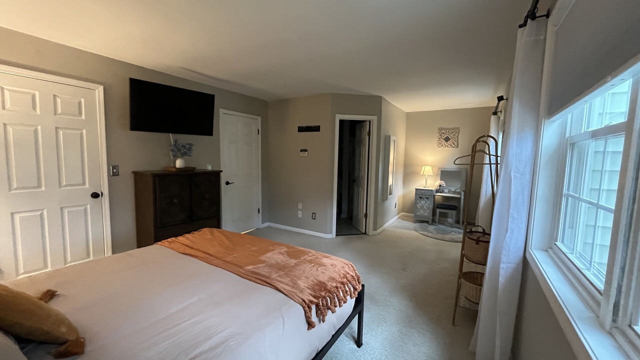 Photo of Bedroom in Geyser Crest