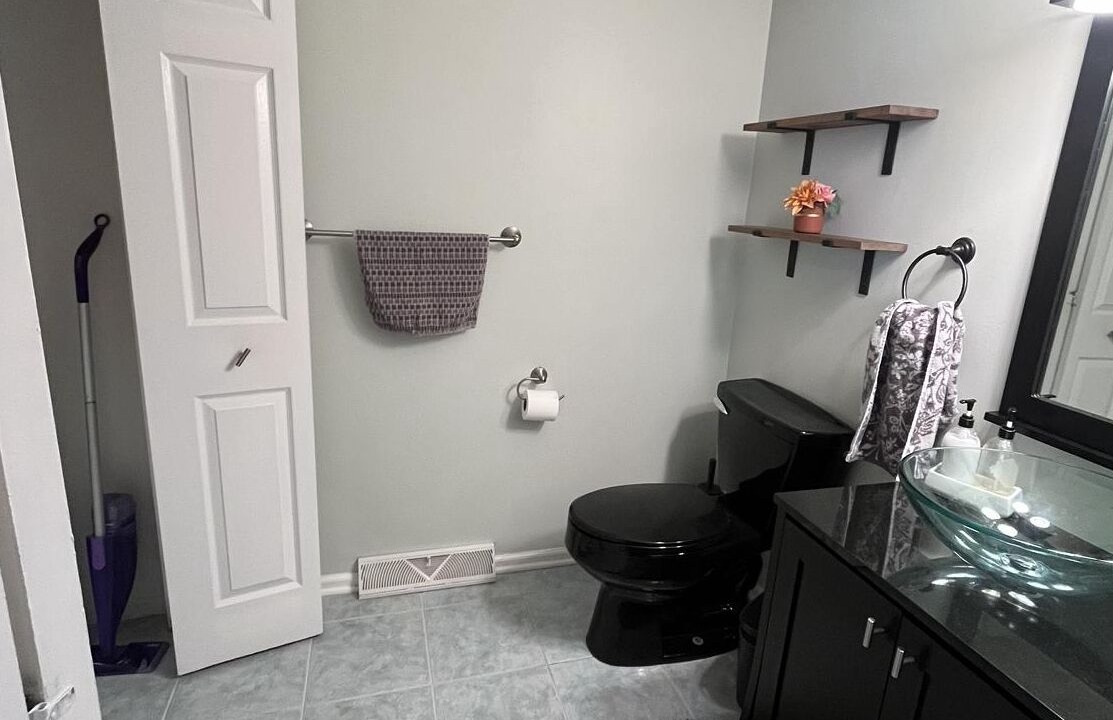 Photo of Bathroom in Geyser Crest