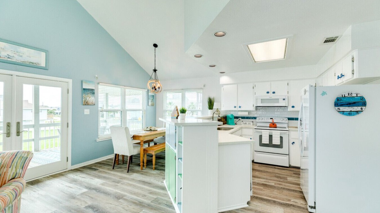 Photo of Kitchen in Terramar Beach