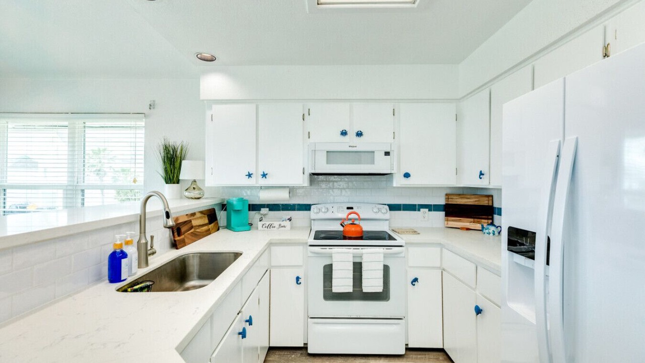 Photo of Kitchen in Terramar Beach