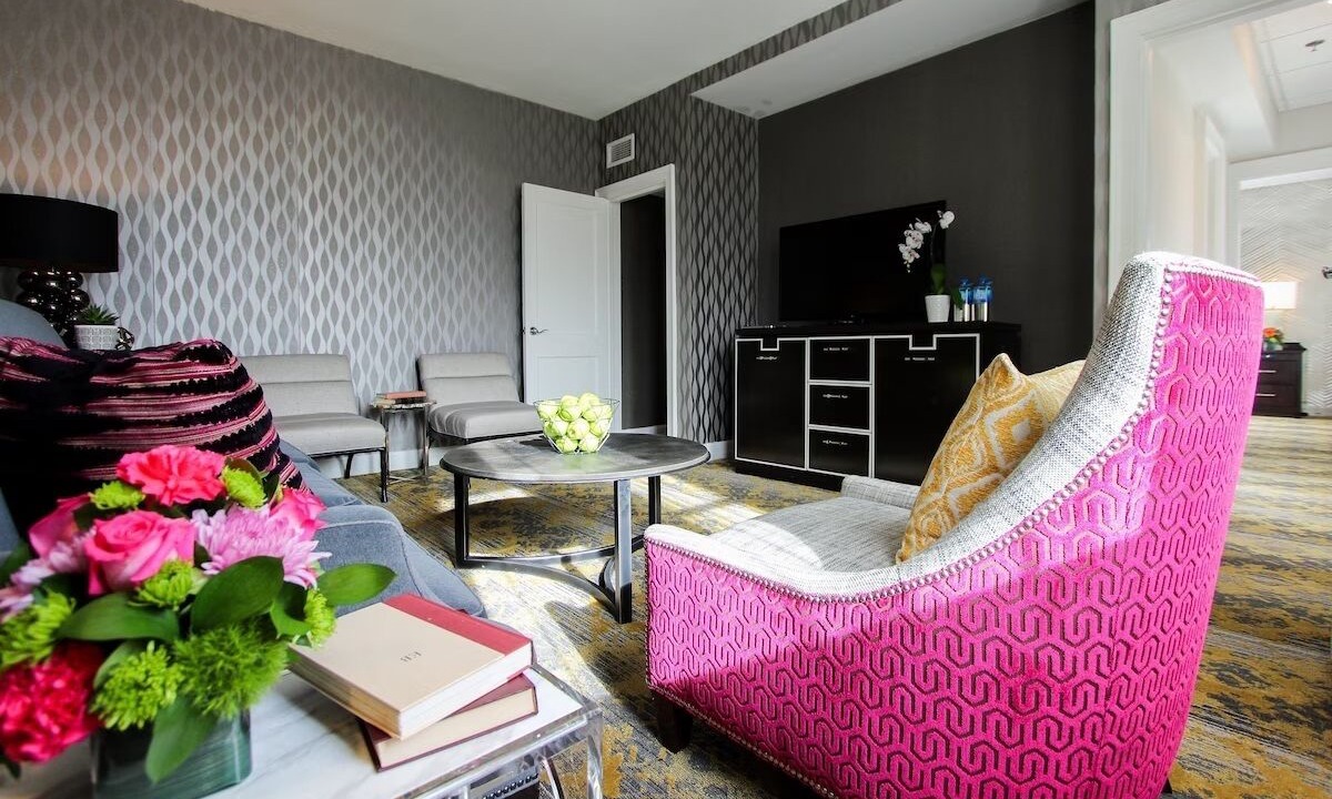 Photo of Livingroom in Kalorama Heights