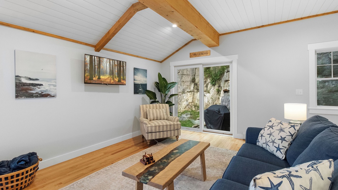 Photo of Livingroom in Spruce Head