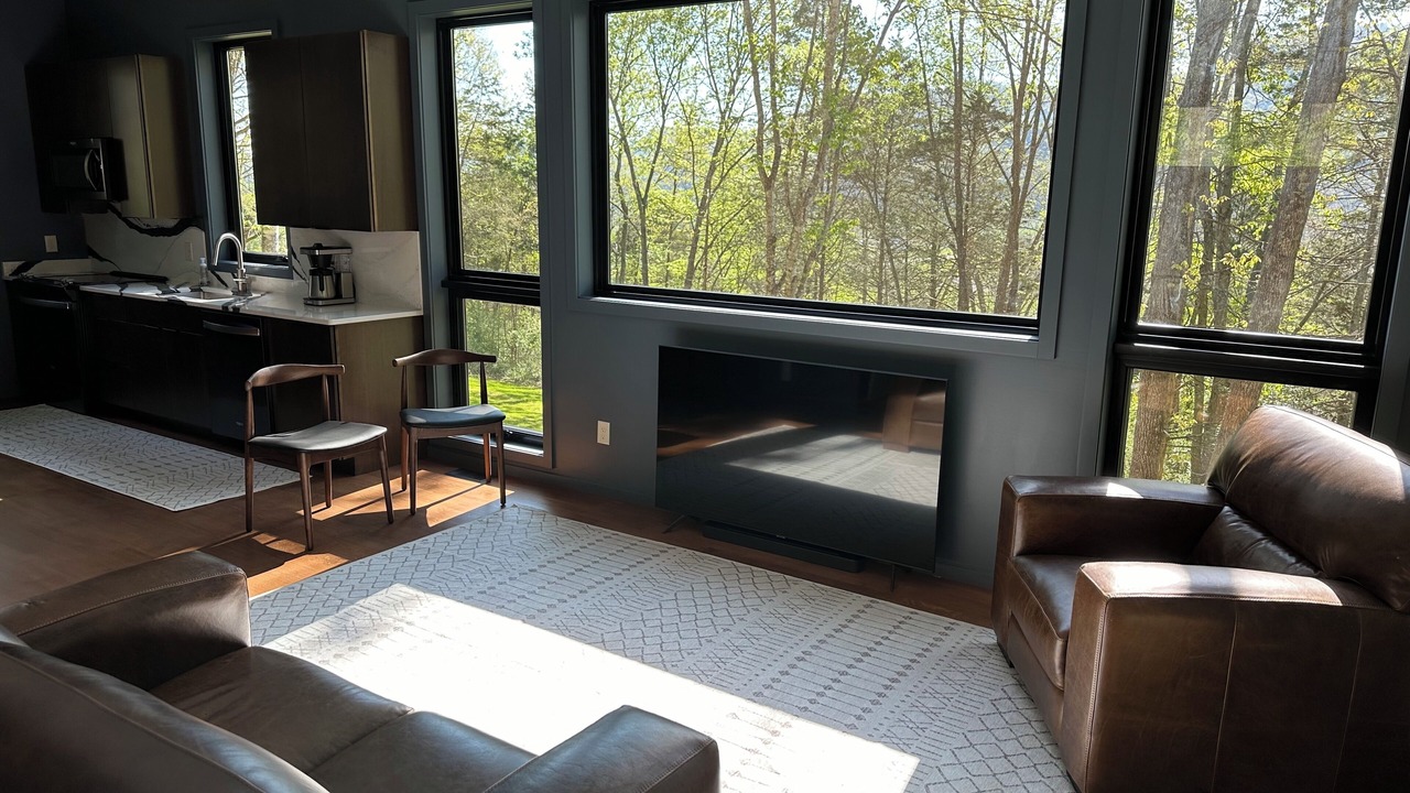 Photo of Livingroom in Blacksburg