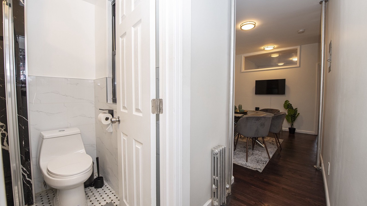Photo of Bathroom in Garment District