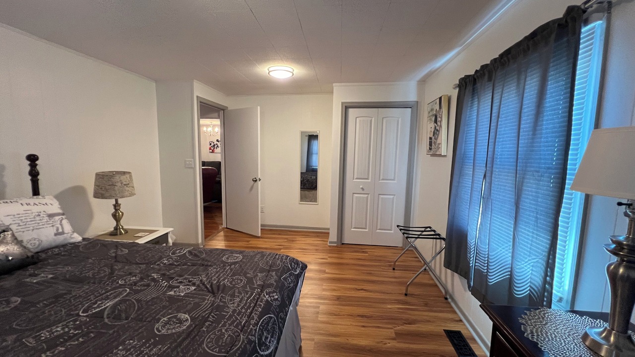Photo of Bedroom in Hot Springs