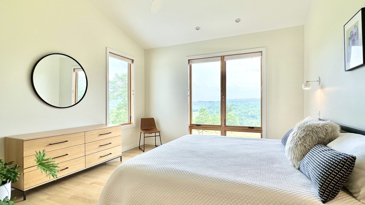 Photo of Bedroom in South Fork
