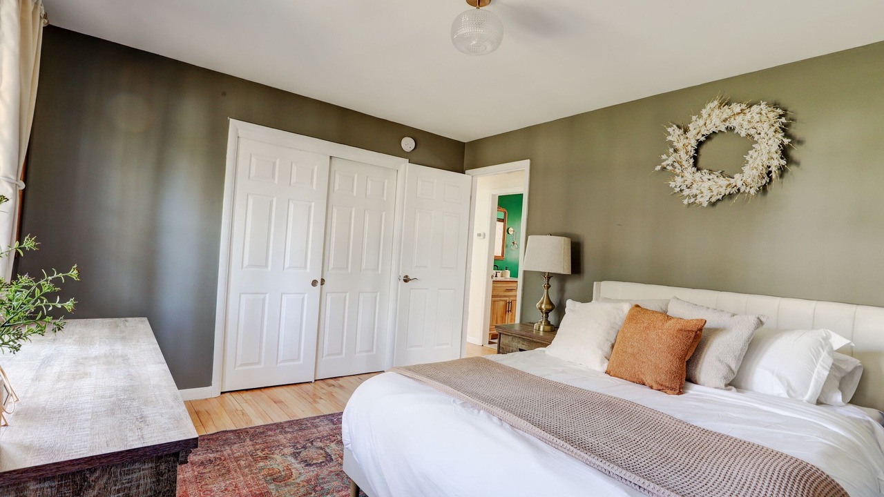 Photo of Bedroom in Saugerties