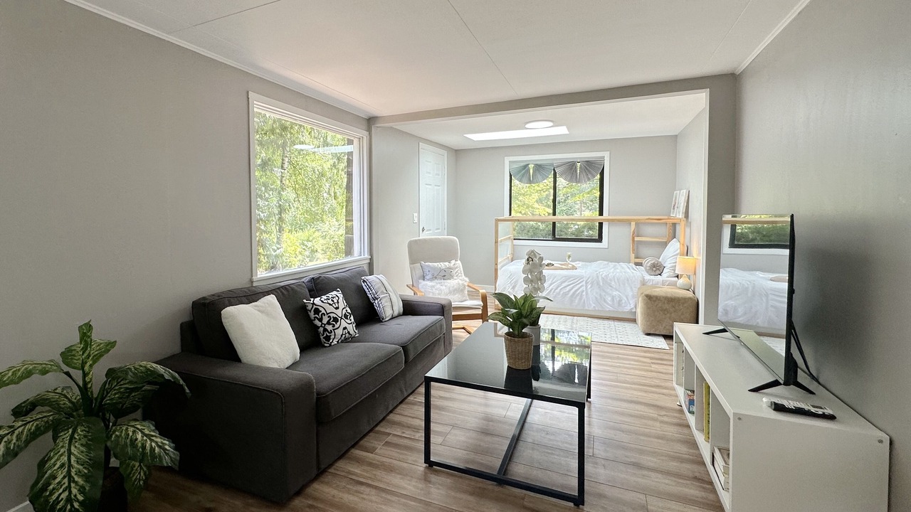 Photo of Bedroom in Lake Forest Park