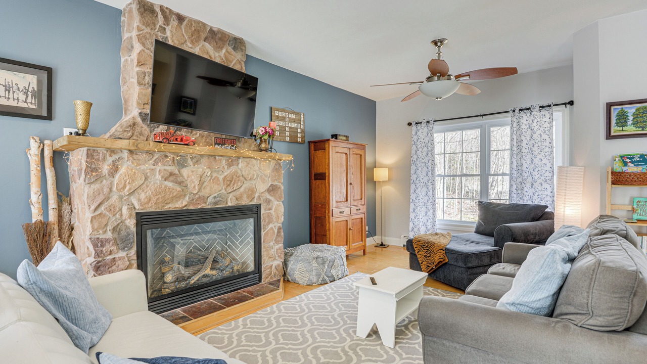 Photo of Livingroom in West Dover