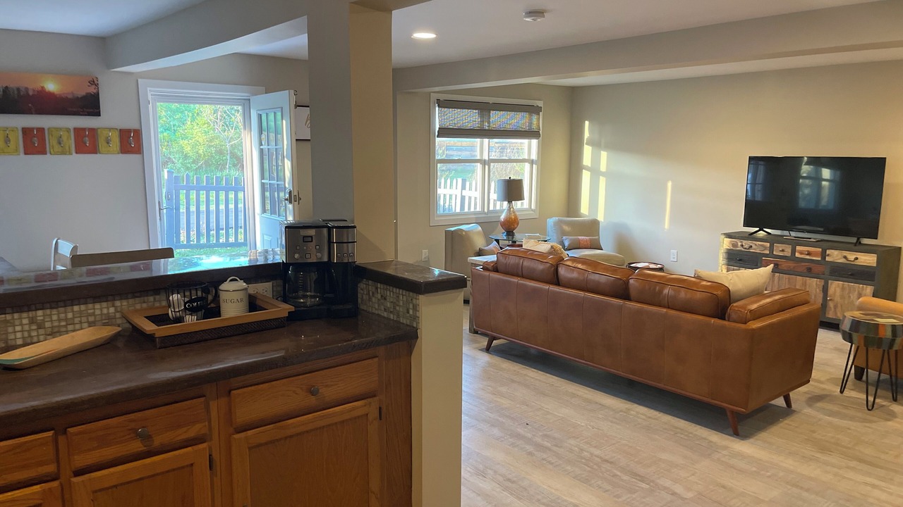 Photo of Livingroom in Quaker Street