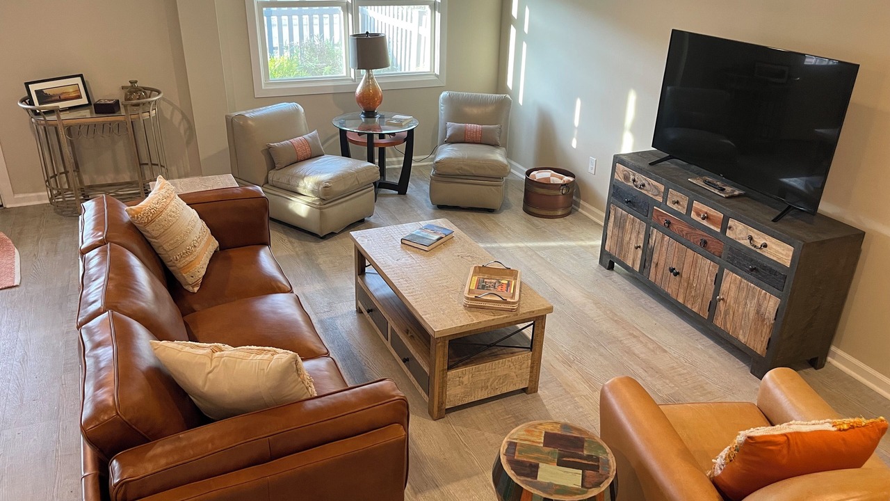 Photo of Livingroom in Quaker Street