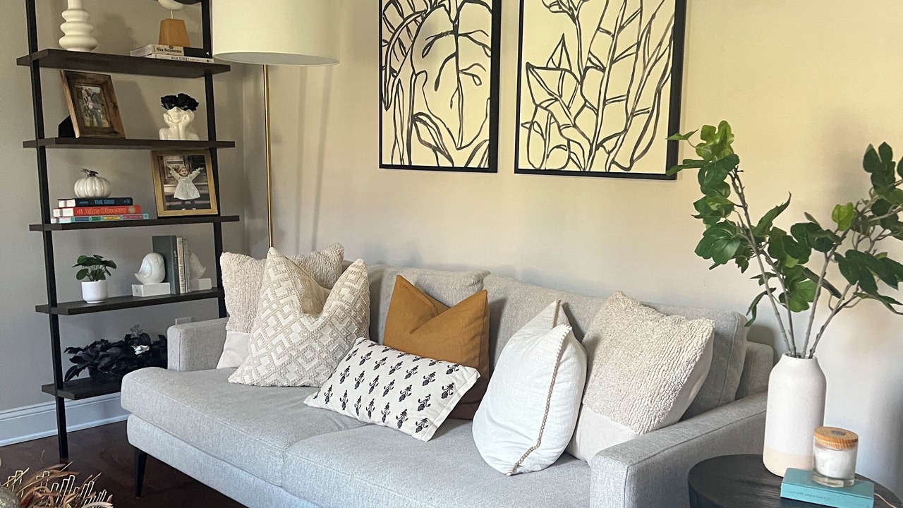 Photo of Livingroom in Saratoga Springs