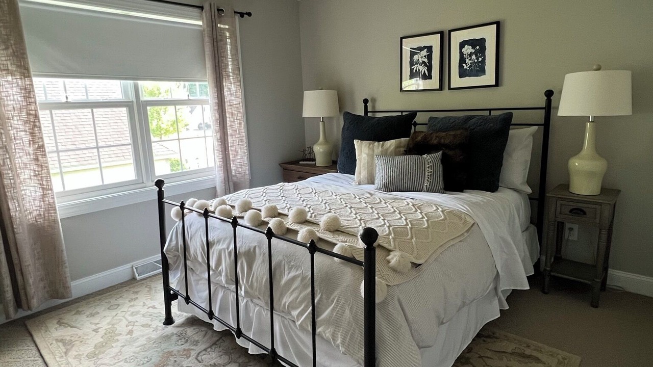 Photo of Bedroom in Saratoga Springs