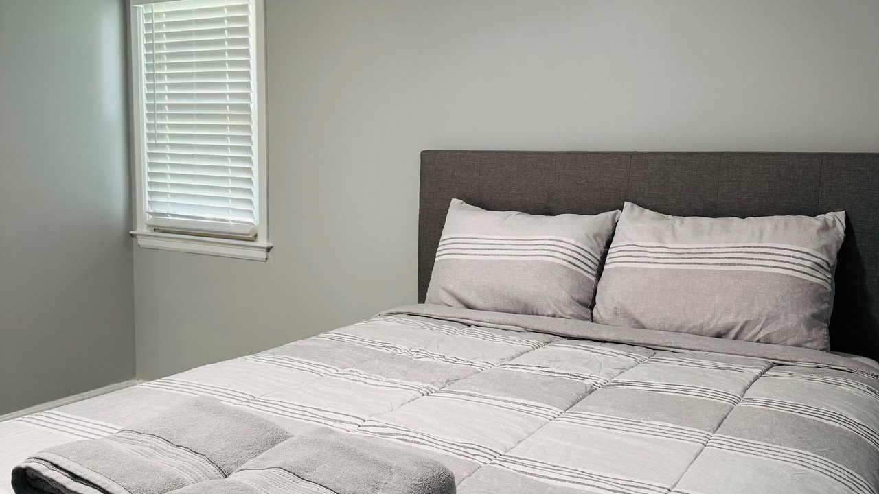 Photo of Bedroom in North Buffalo