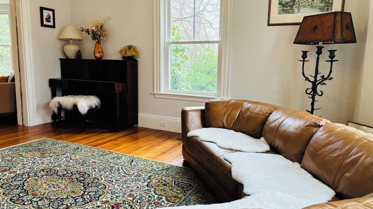 Photo of Livingroom in West Roxbury