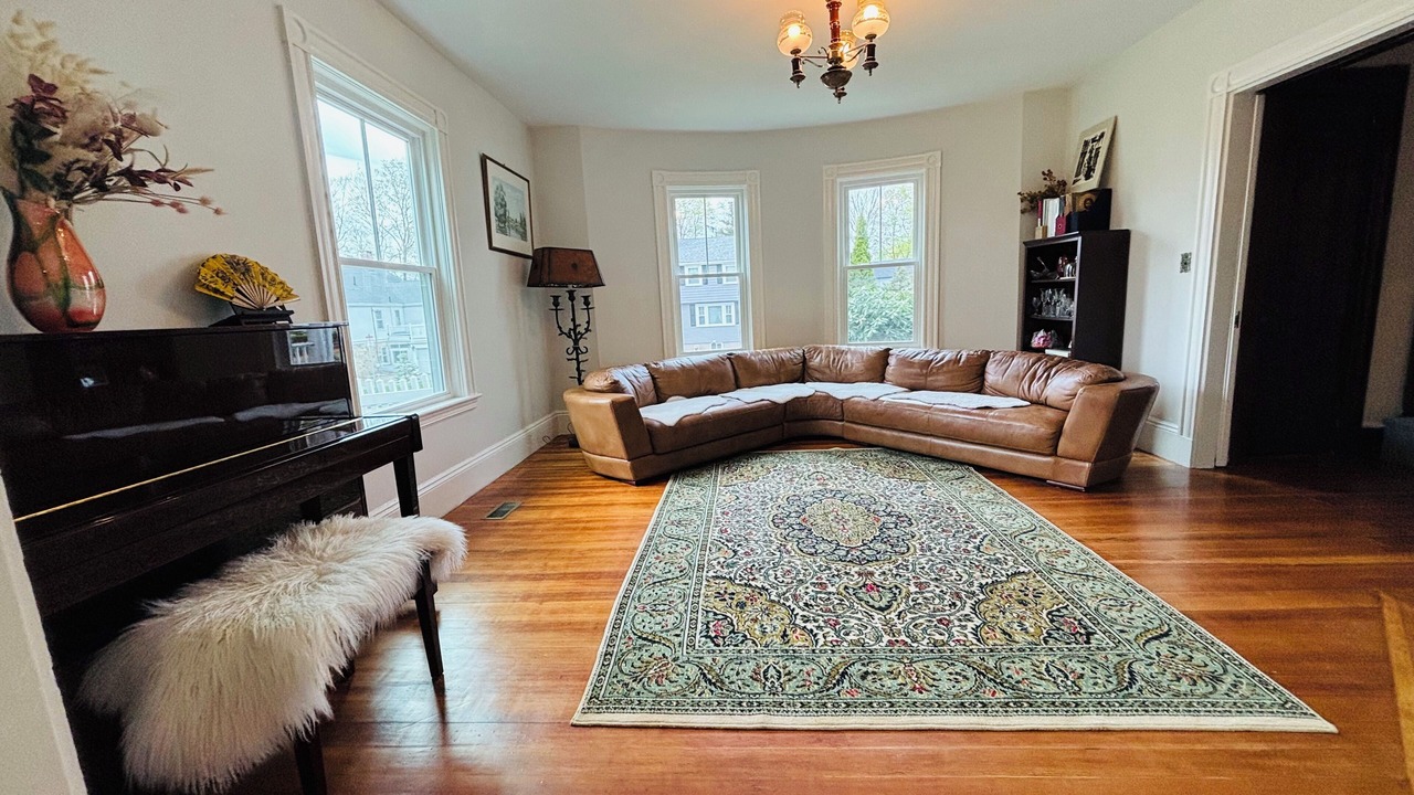 Photo of Livingroom in West Roxbury