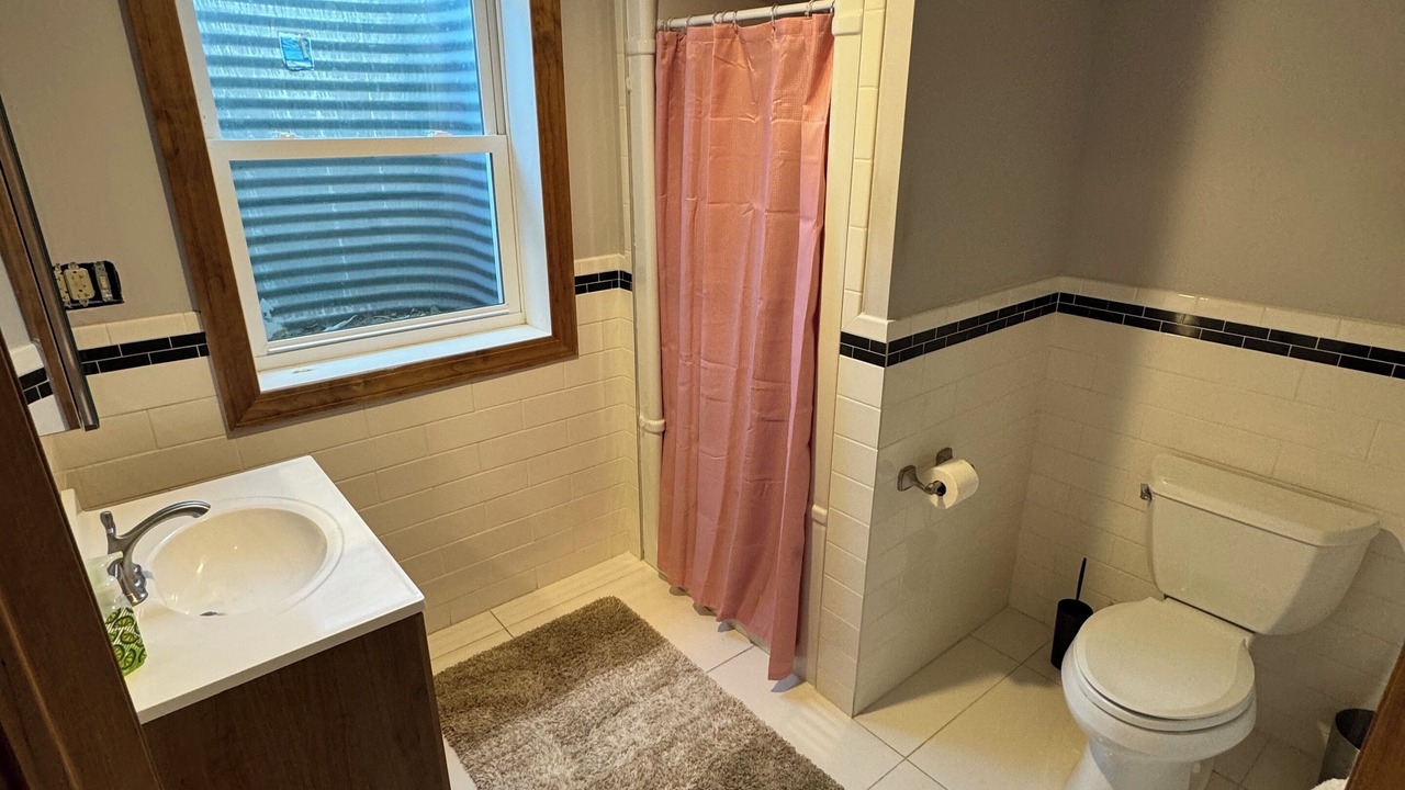 Photo of Bathroom in Albany