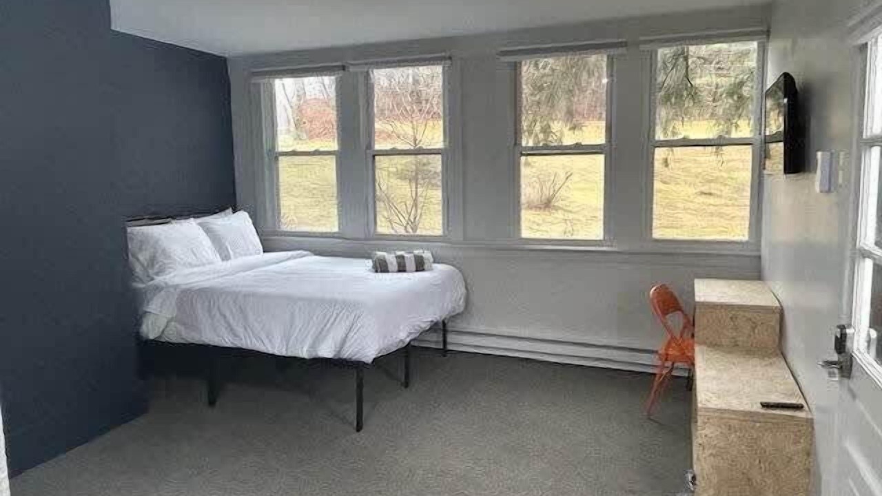 Photo of Bedroom in Hillsdale
