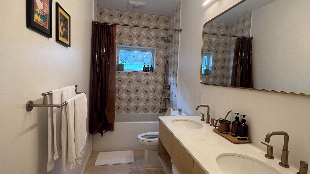 Photo of Bathroom in Livingston Manor