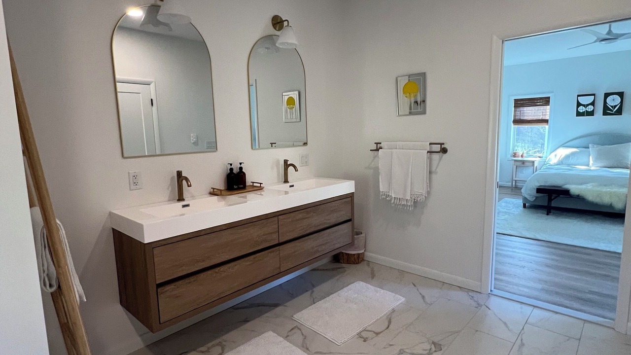 Photo of Bathroom in Livingston Manor