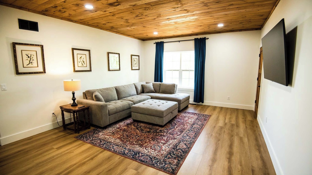 Photo of Livingroom in Creola