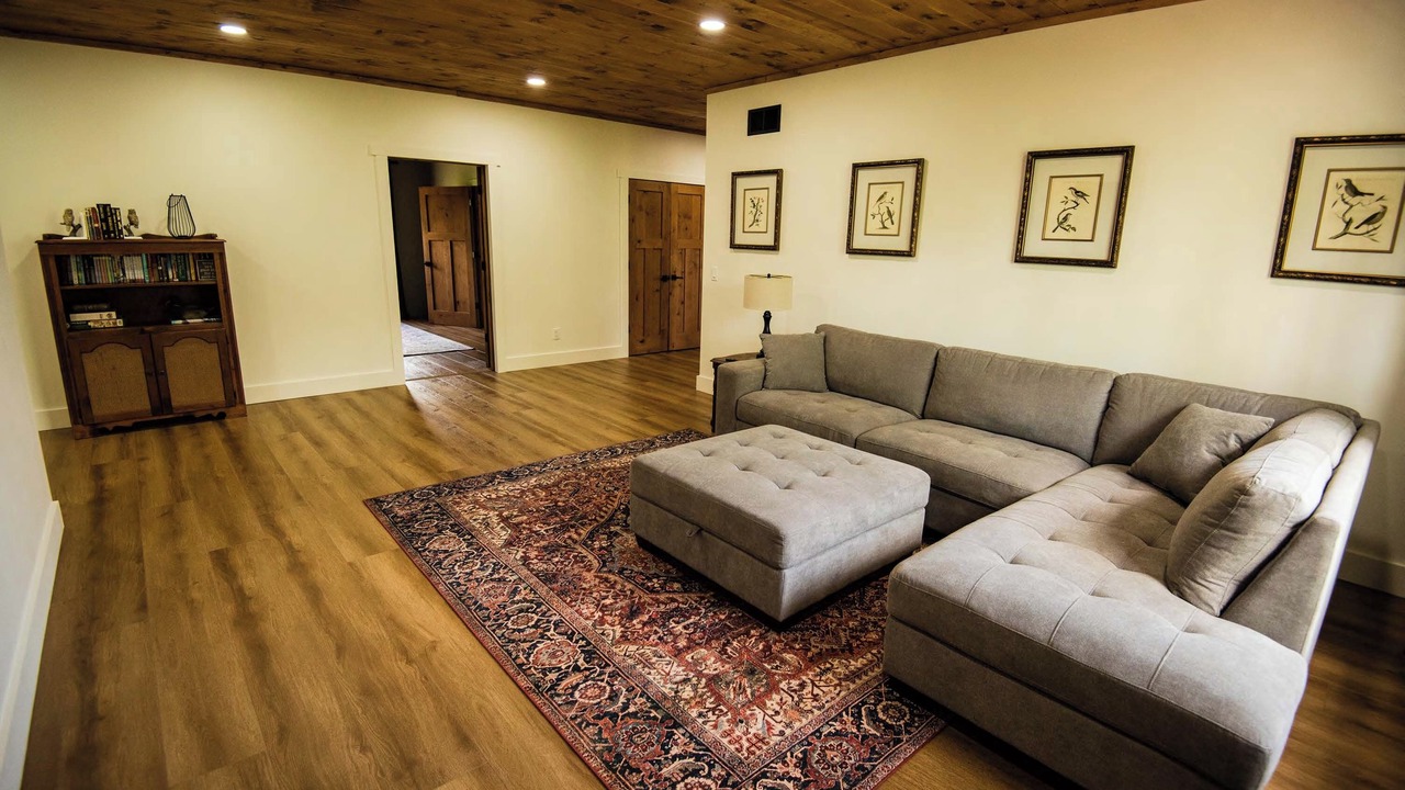 Photo of Livingroom in Creola