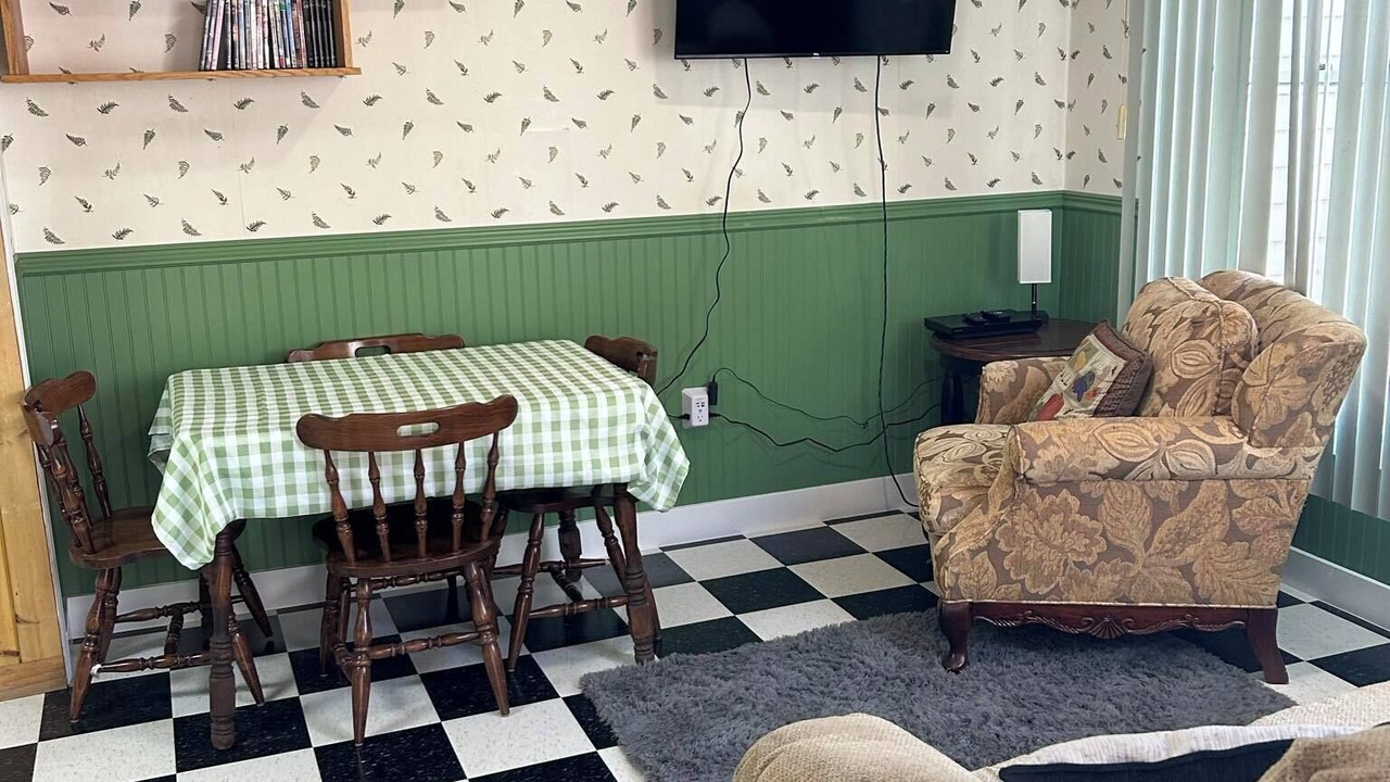 Photo of Livingroom in Gloversville