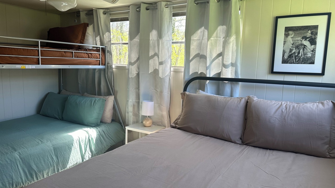 Photo of Bedroom in Alderson