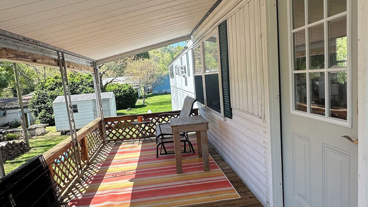 Photo of Patio Balcony in Alderson