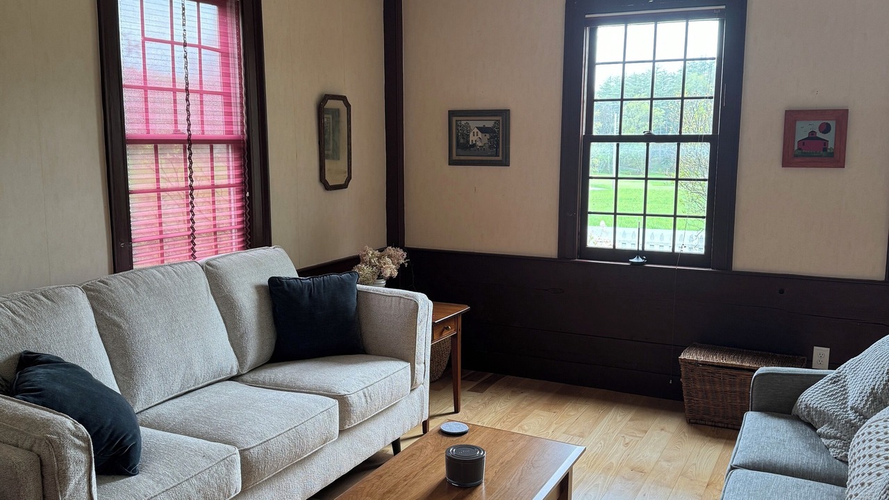 Photo of Livingroom in Brandon