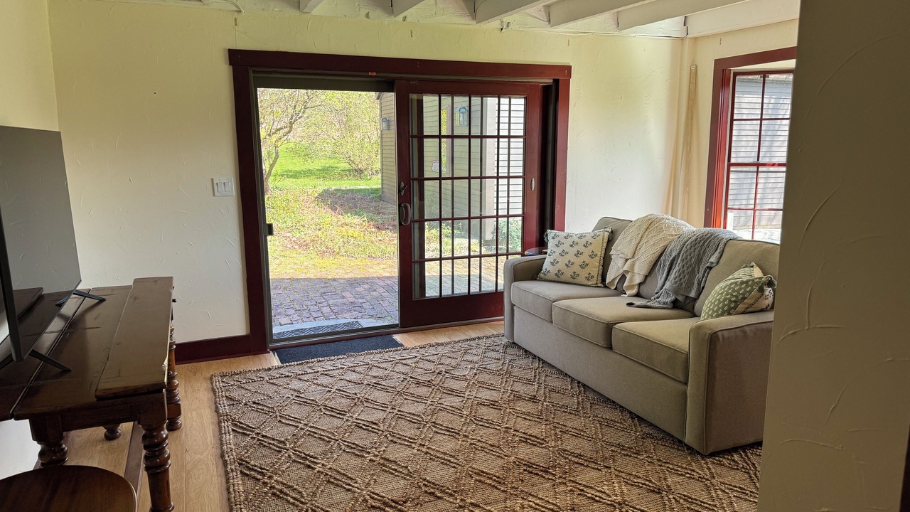 Photo of Livingroom in Brandon