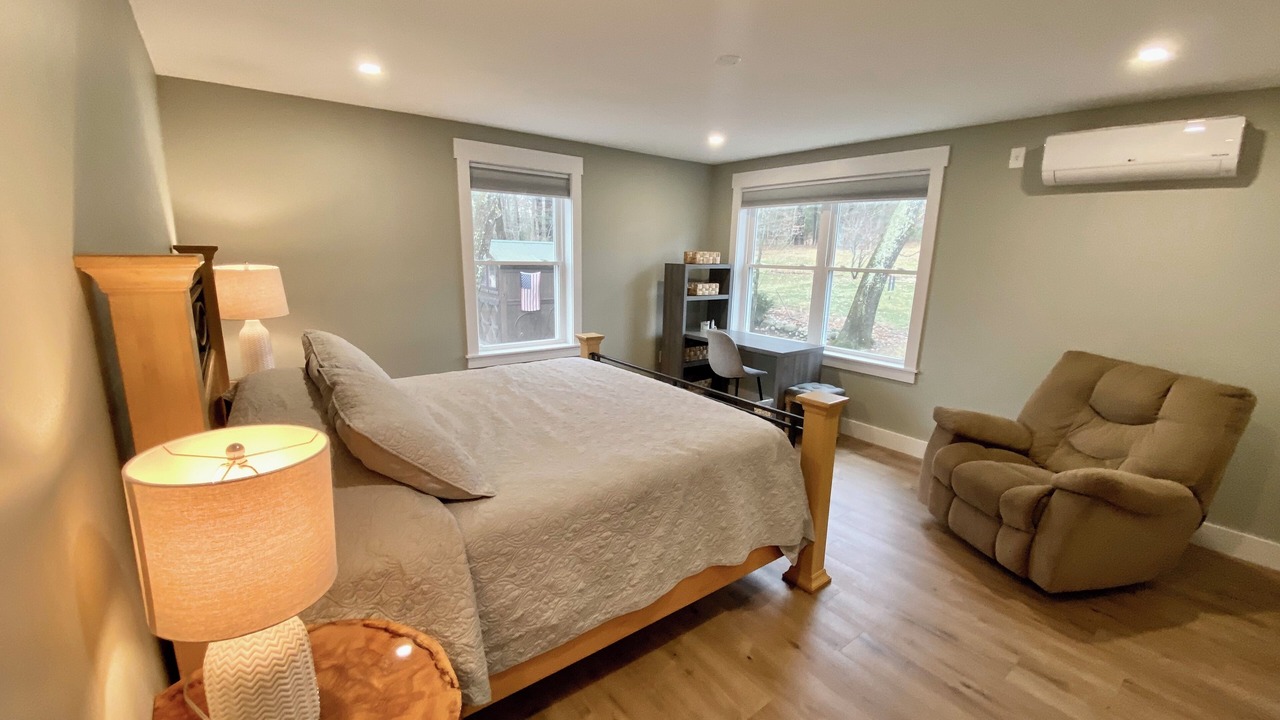 Photo of Bedroom in Hooksett