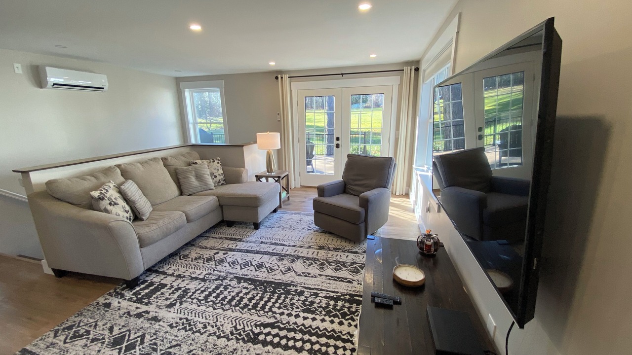 Photo of Livingroom in Hooksett