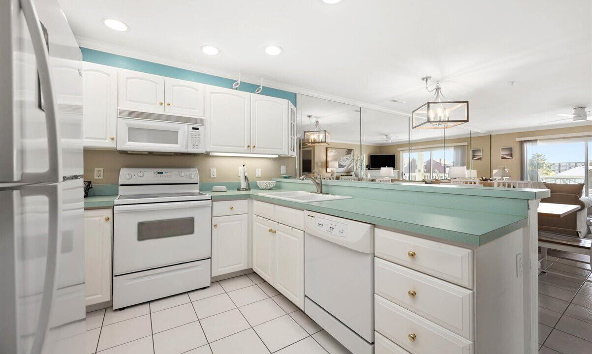 Photo of Kitchen in Heron Harbour Isle