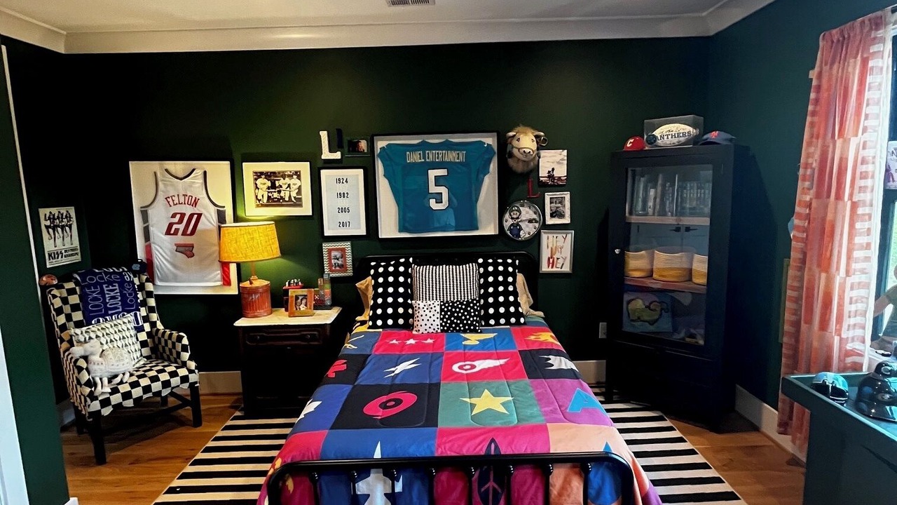 Photo of Bedroom in Villa Heights