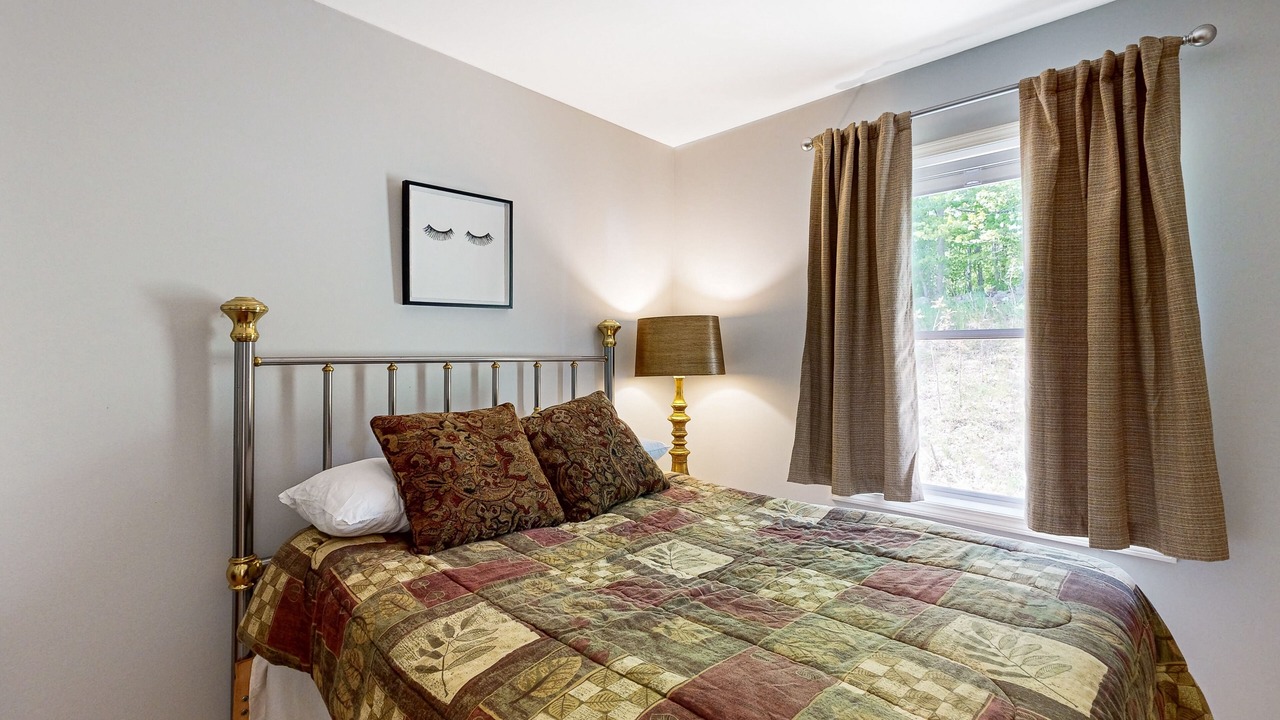 Photo of Bedroom in West Townshend