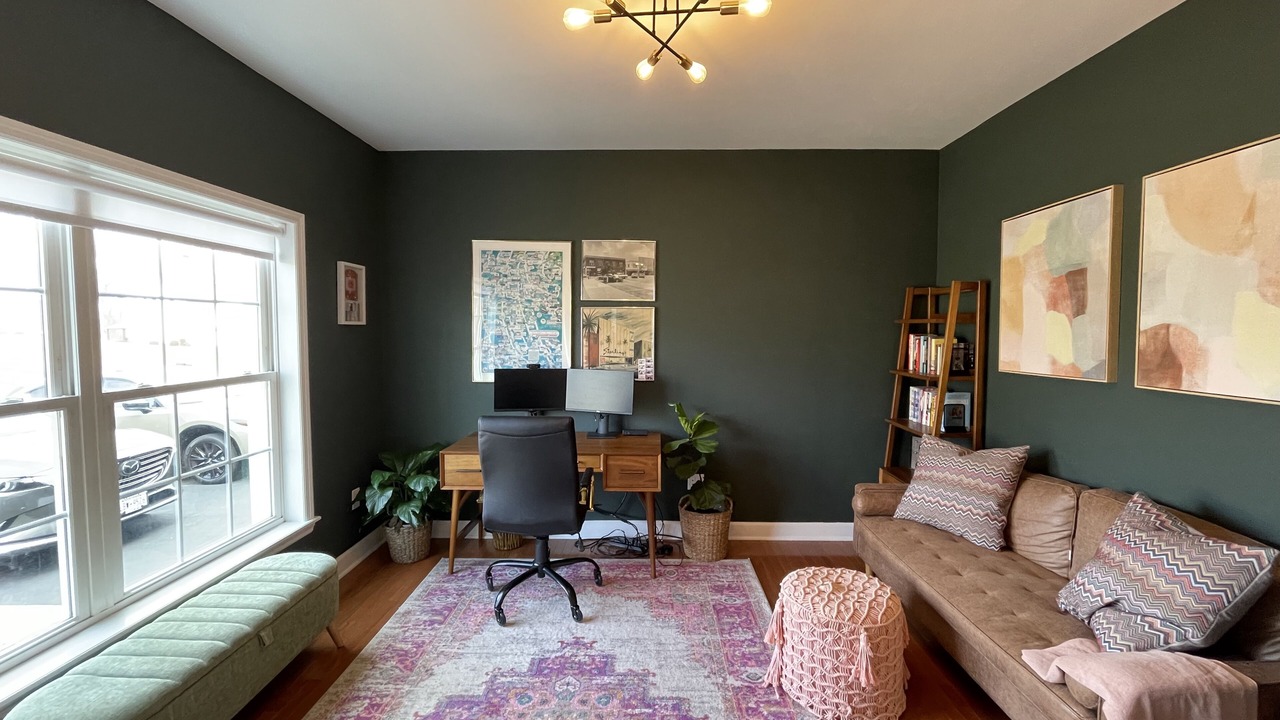 Photo of Livingroom in Saratoga Springs