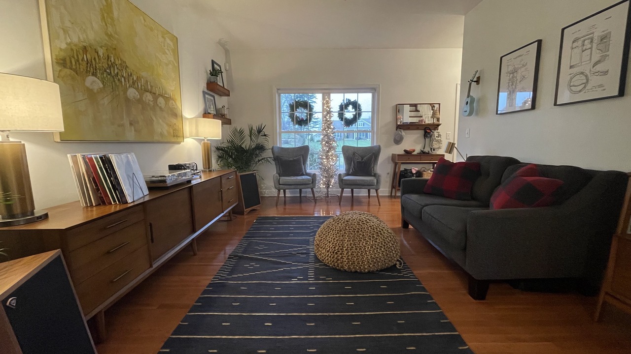 Photo of Livingroom in Saratoga Springs